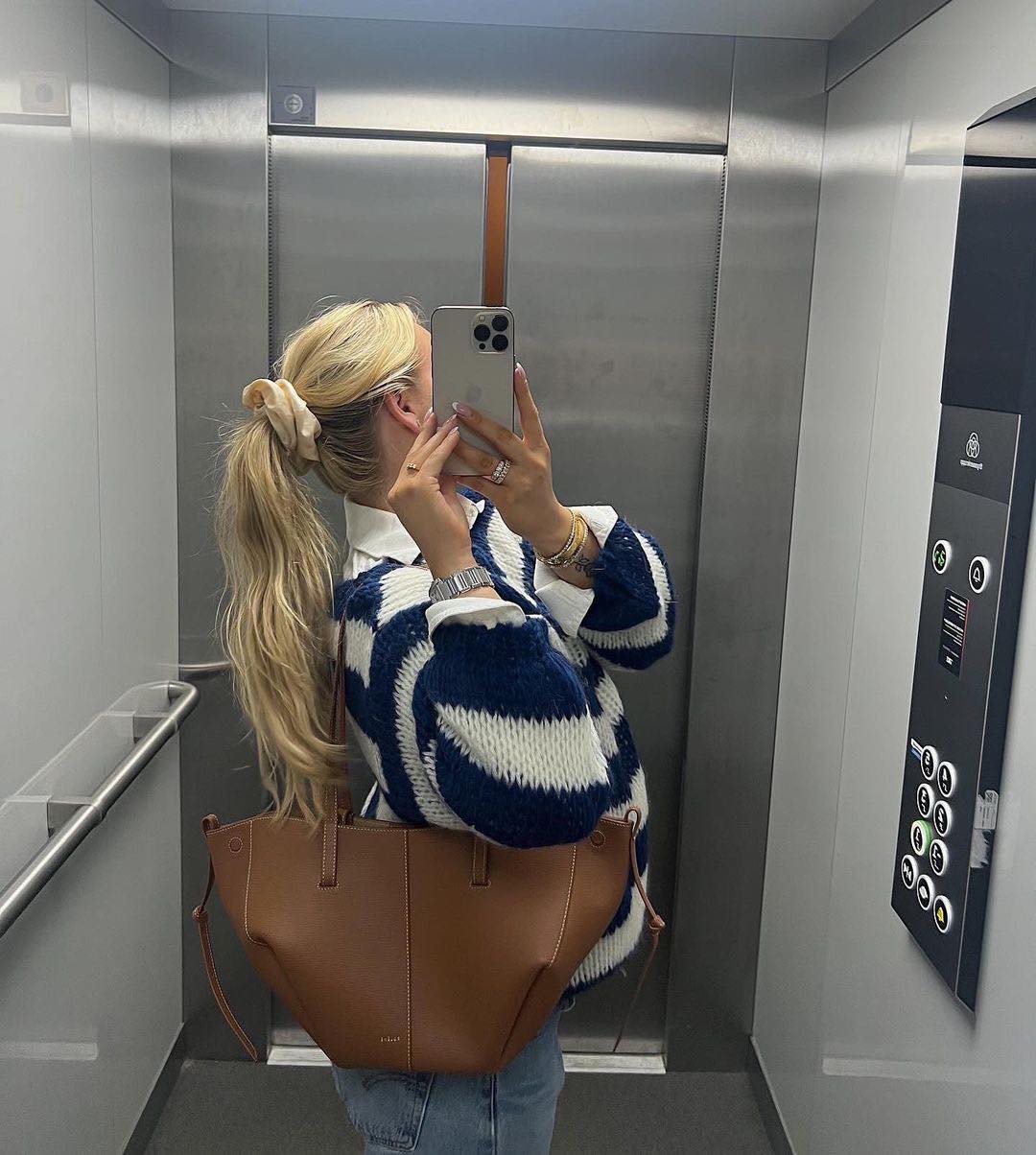 Immanuël Urban sweater